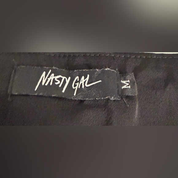 Black faux wrap 90’s party date night skirt rhinestone fringe side zip med EUC - Picture 8 of 8